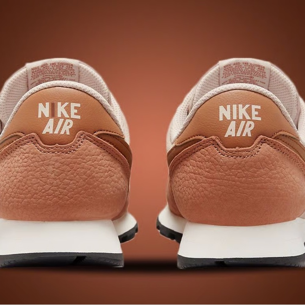 Brand New Nike Air Pegasus 83 Sneakers - Picture 4 of 4